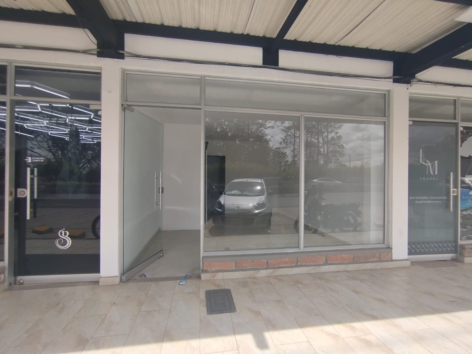 Local en arriendo en Llano Grande, Rionegro — foto 3 de 8