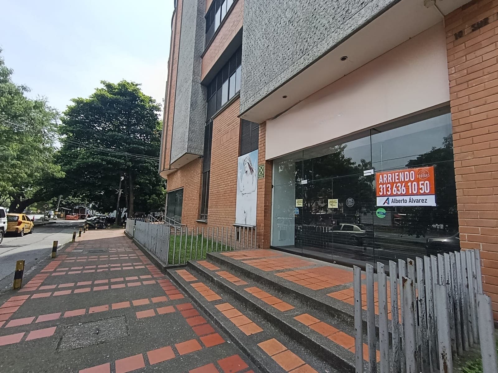 Local en arriendo en Guayabal, Medellín — foto 1 de 9