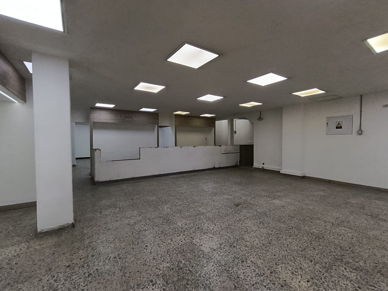 Local en arriendo en La Candelaria, Centro, Medellín — foto 2 de 14