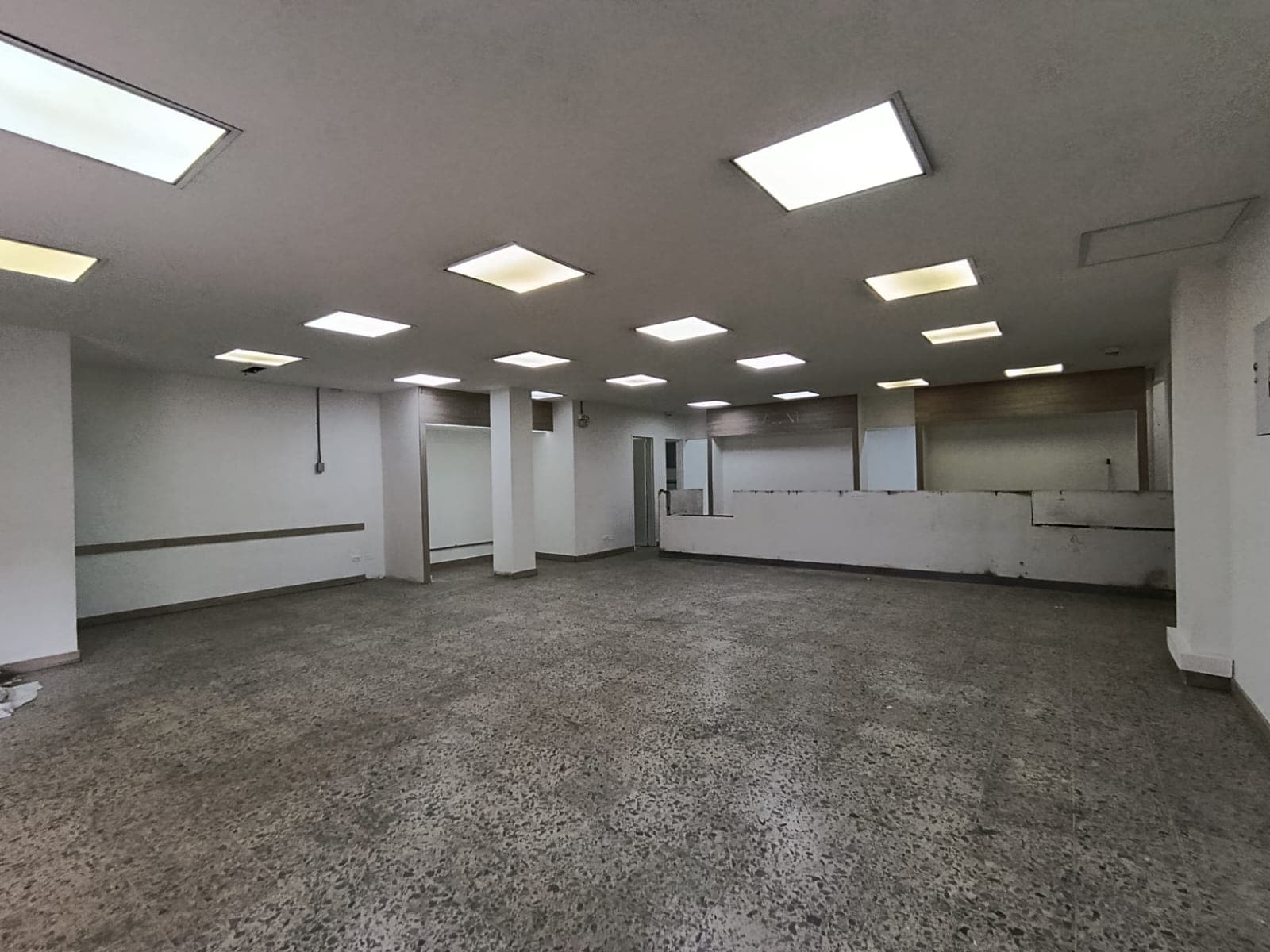 Local en arriendo en La Candelaria, Centro, Medellín — foto 5 de 14