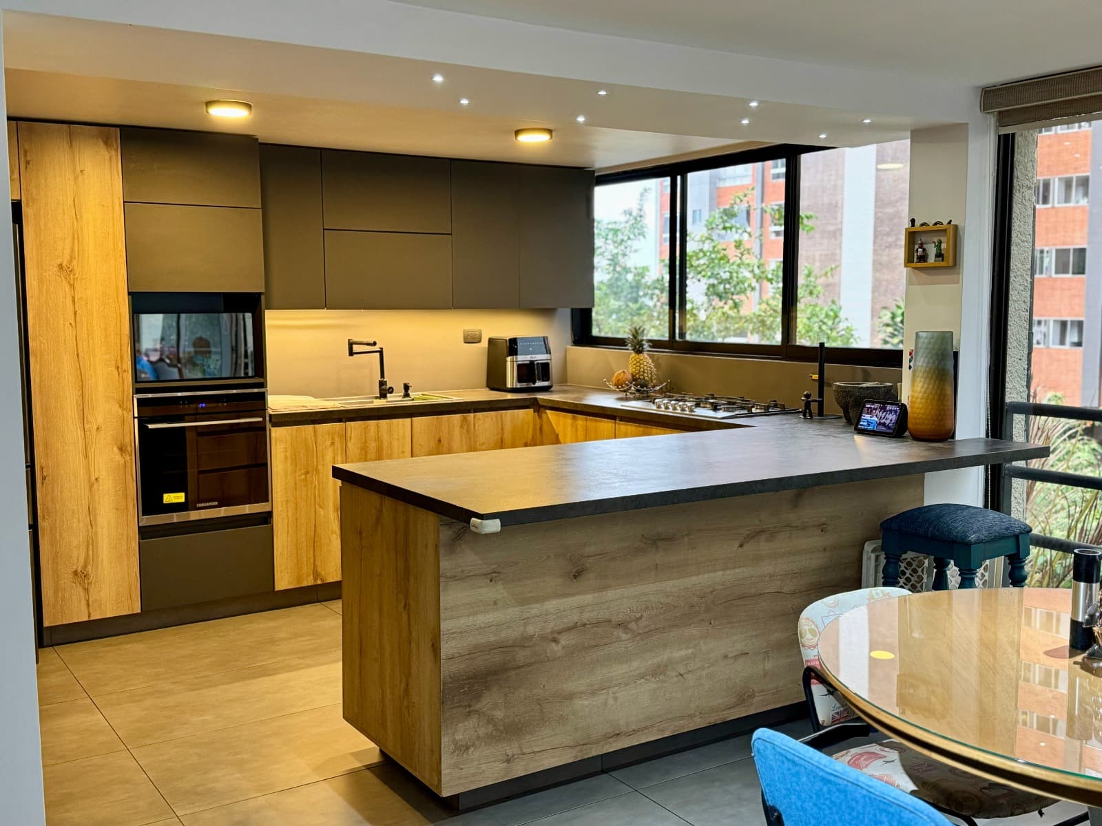 Apartamento en arriendo en El Poblado, Medellín — foto 1 de 20