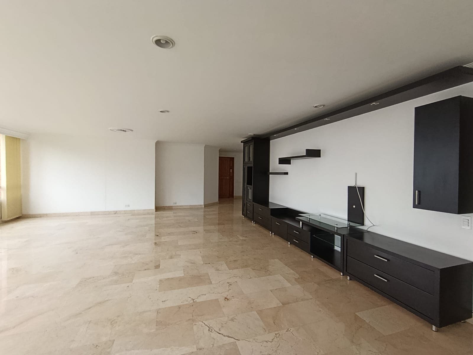 Apartamento en arriendo en El Tesoro, El Poblado, Medellín — foto 4 de 20
