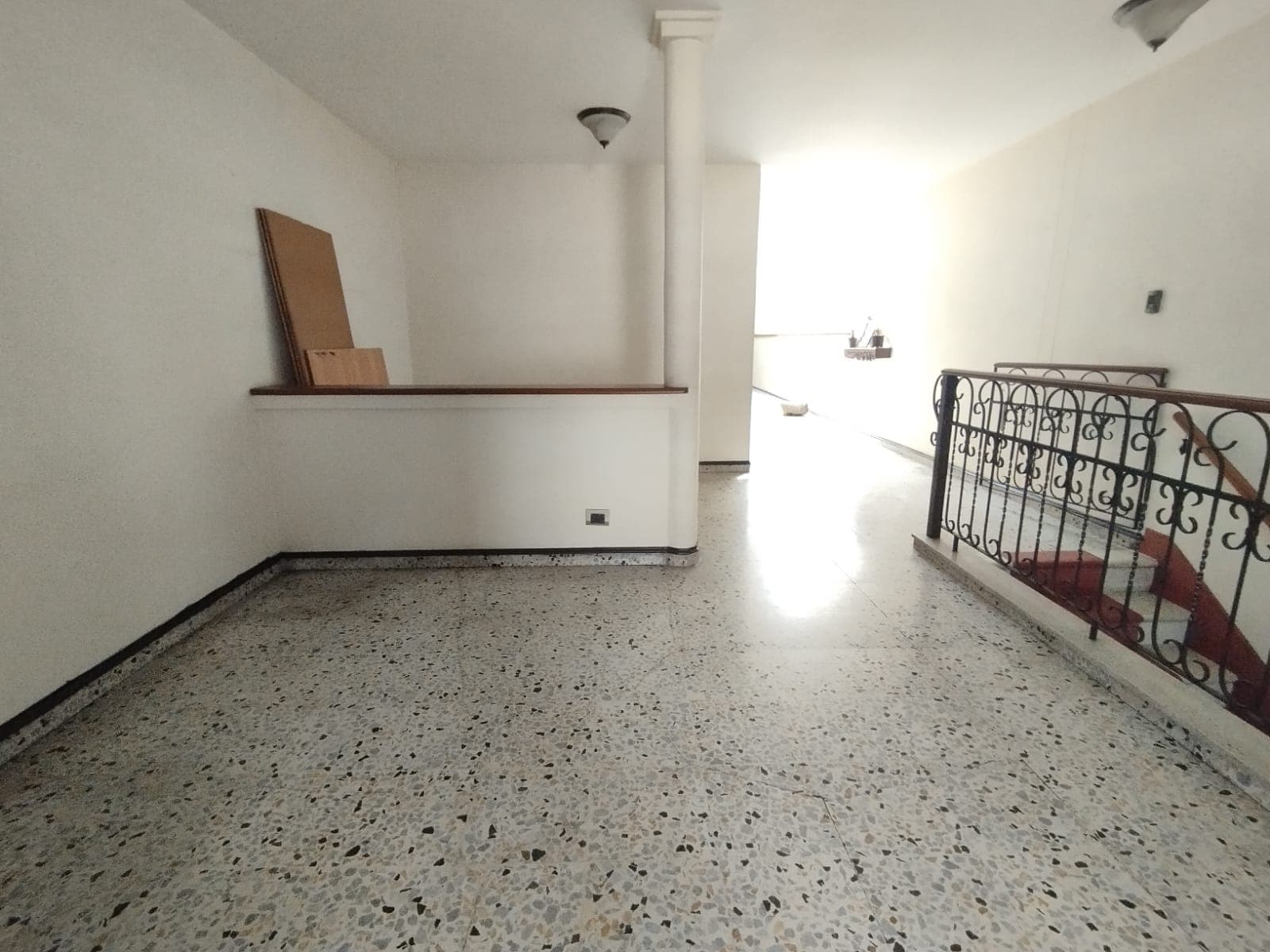 Casa Comercial en arriendo en Parque De, Envigado — foto 3 de 13