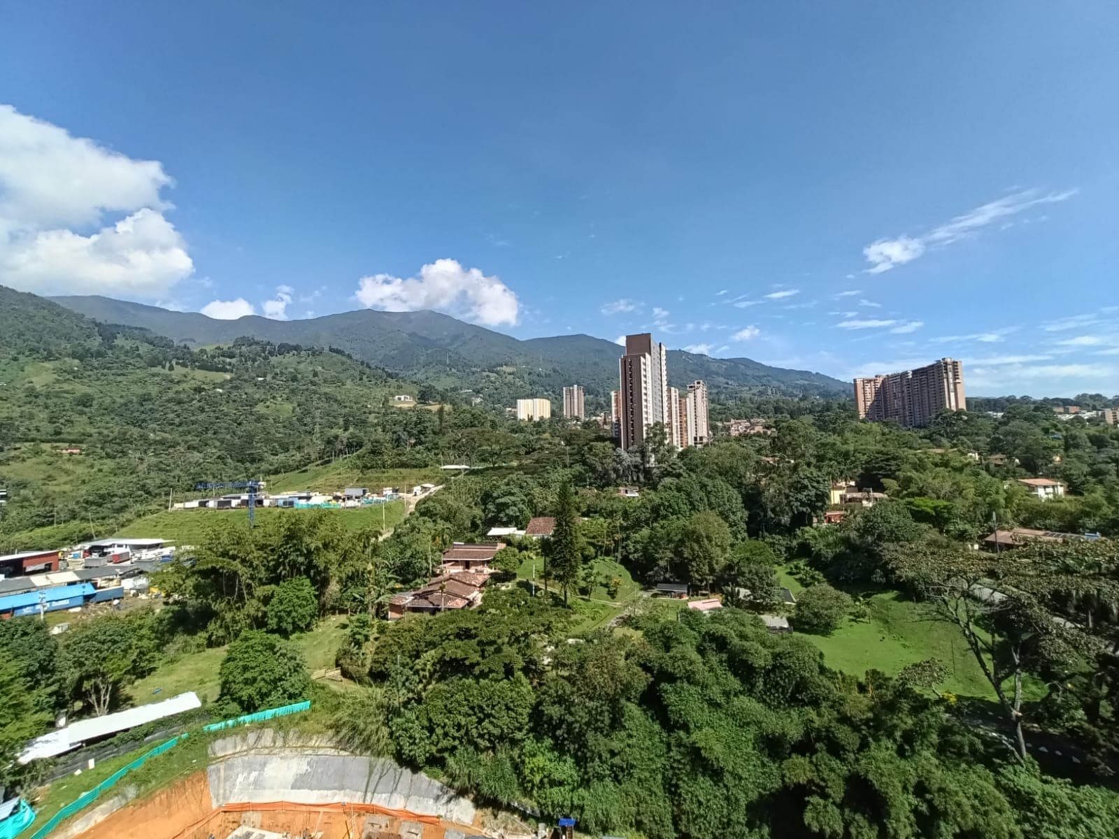 Apartamento en arriendo en La Aldea La, La Estrella — foto 1 de 14
