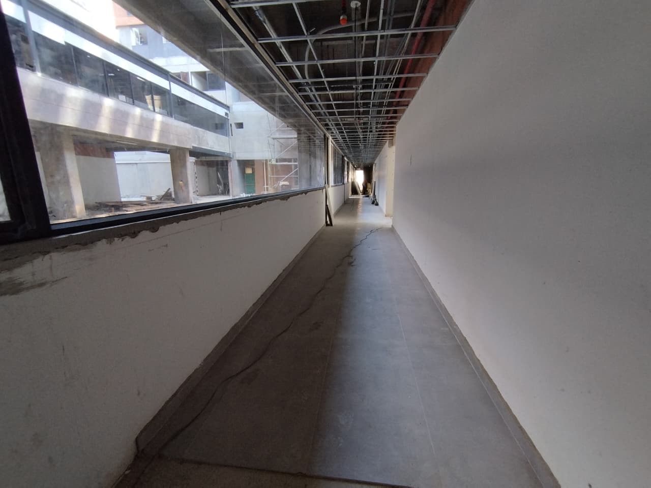 Oficina en arriendo en Ciudad Del Rio, El Poblado, Medellín — foto 1 de 17