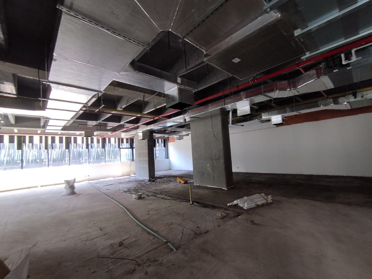 Oficina en arriendo en Ciudad Del Rio, El Poblado, Medellín — foto 5 de 17