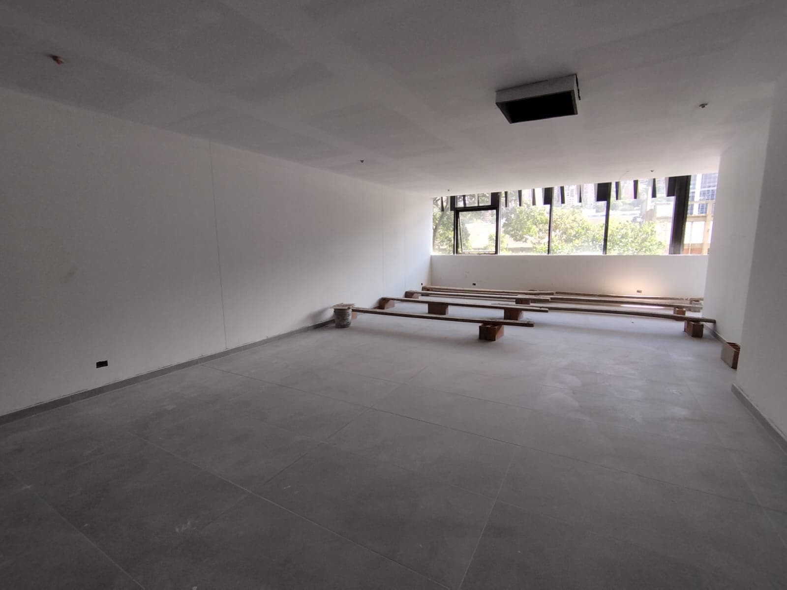 Oficina en arriendo en Ciudad Del Rio, El Poblado, Medellín — foto 3 de 17