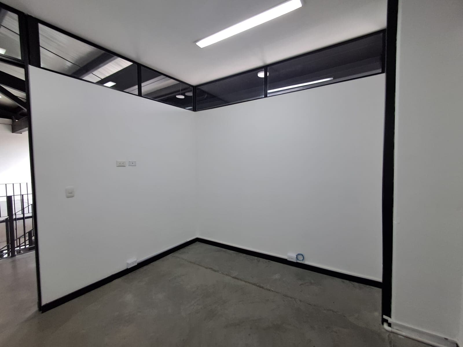 Oficina en arriendo en Barro Blanco Rio Negro, Rionegro — foto 4 de 8