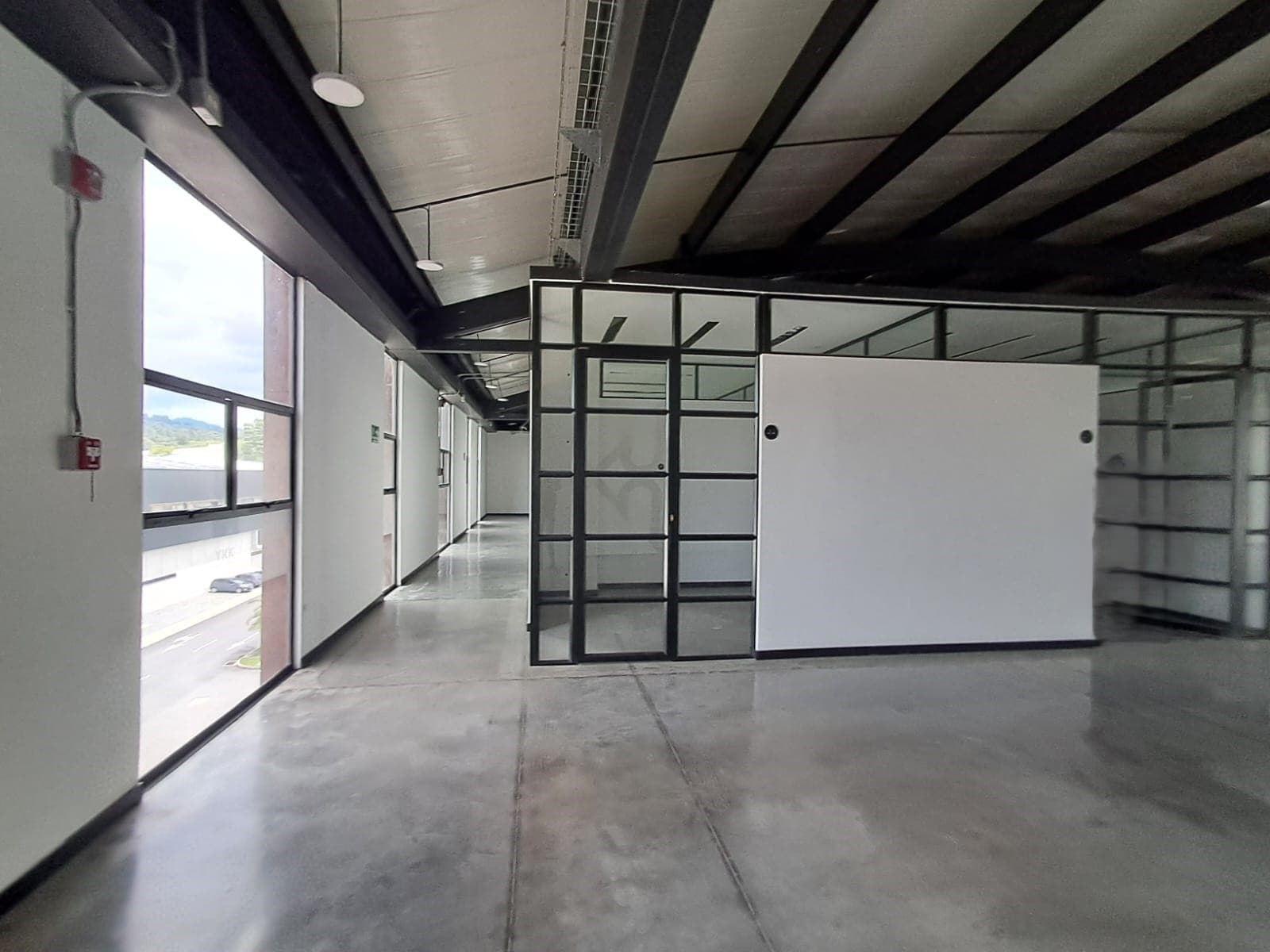 Oficina en arriendo en Barro Blanco Rio Negro, Rionegro — foto 2 de 9