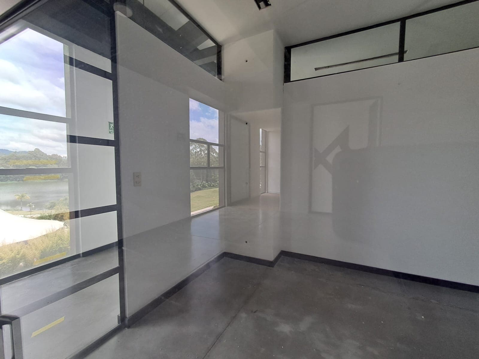 Oficina en arriendo en Barro Blanco Rio Negro, Rionegro — foto 4 de 9