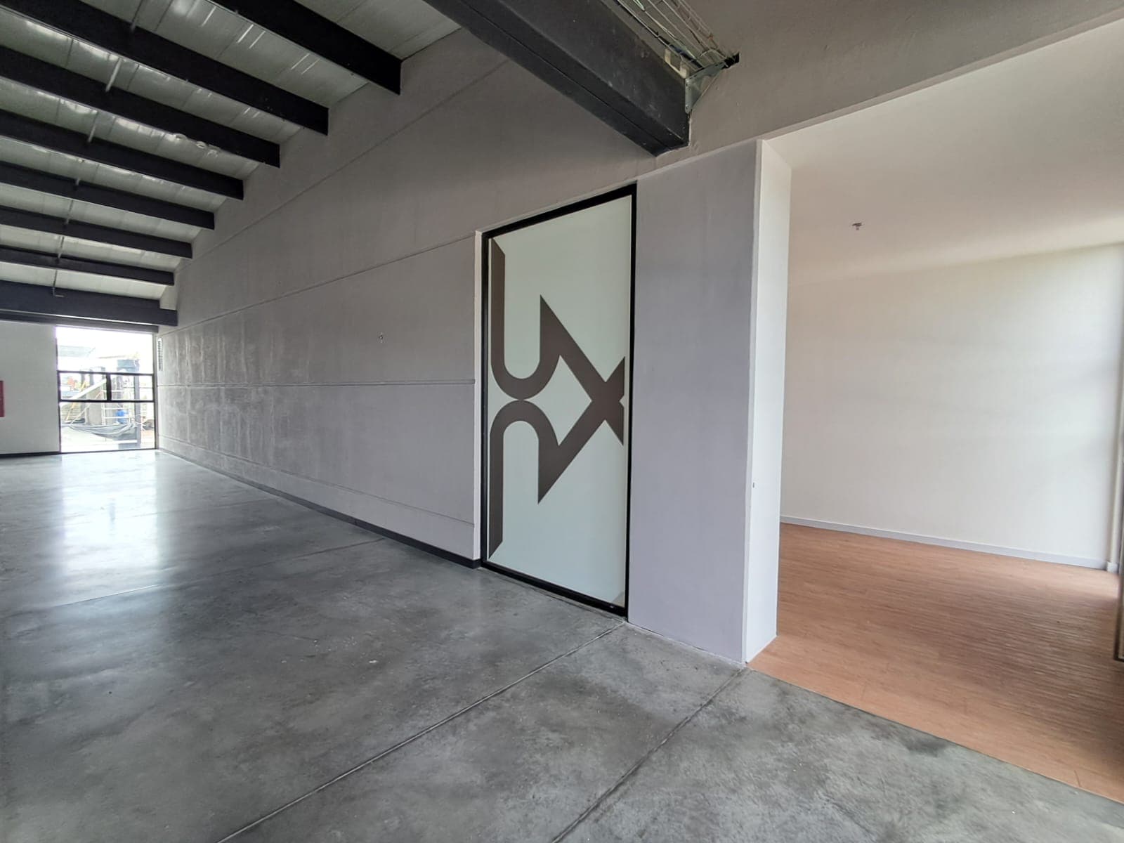 Local en arriendo en Barro Blanco Rio Negro, Rionegro — foto 1 de 20