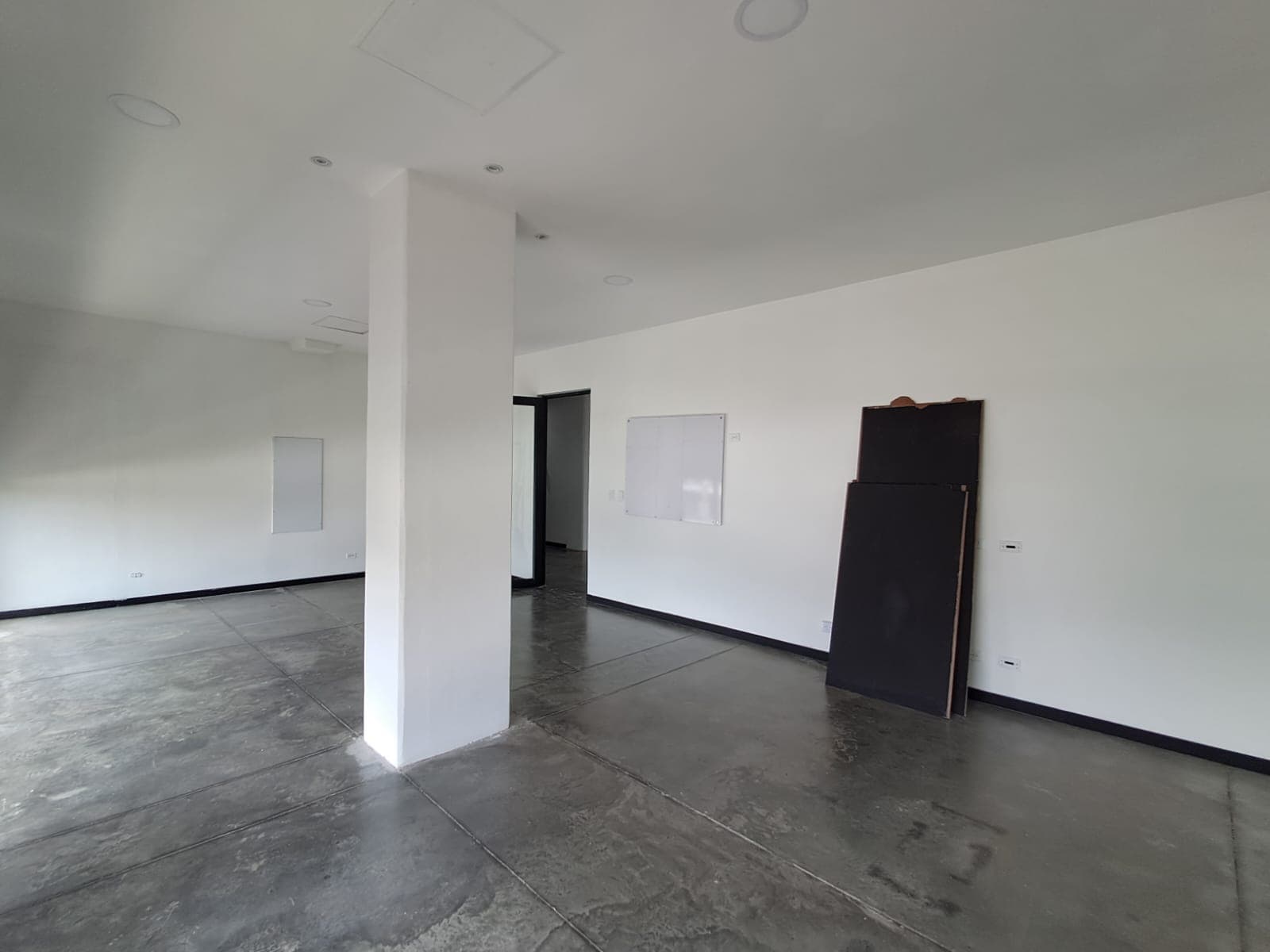 Oficina en arriendo en Barro Blanco Rio Negro, Rionegro — foto 4 de 11