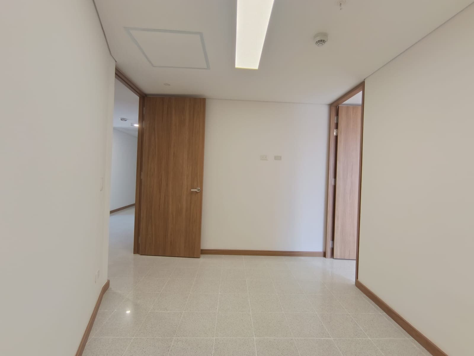 Consultorio en arriendo en El Velódromo, Laureles, Medellín — foto 2 de 8