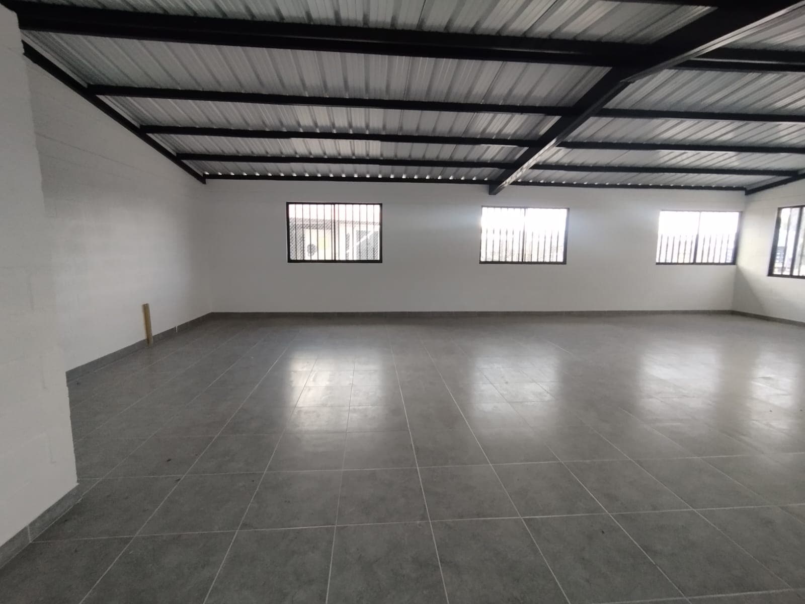 Local en arriendo en San Felix, Bello — foto 5 de 13