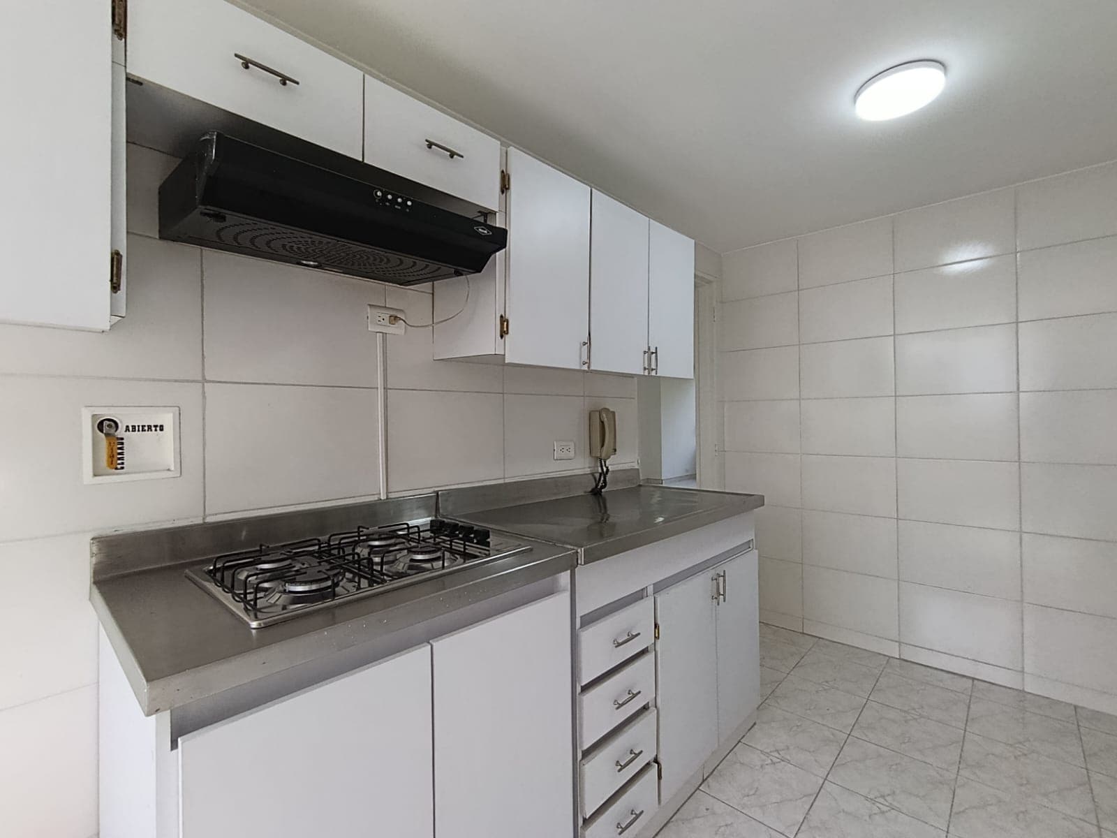 Apartamento en arriendo en El Campestre La Frontera, El Poblado, Medellín — foto 4 de 20