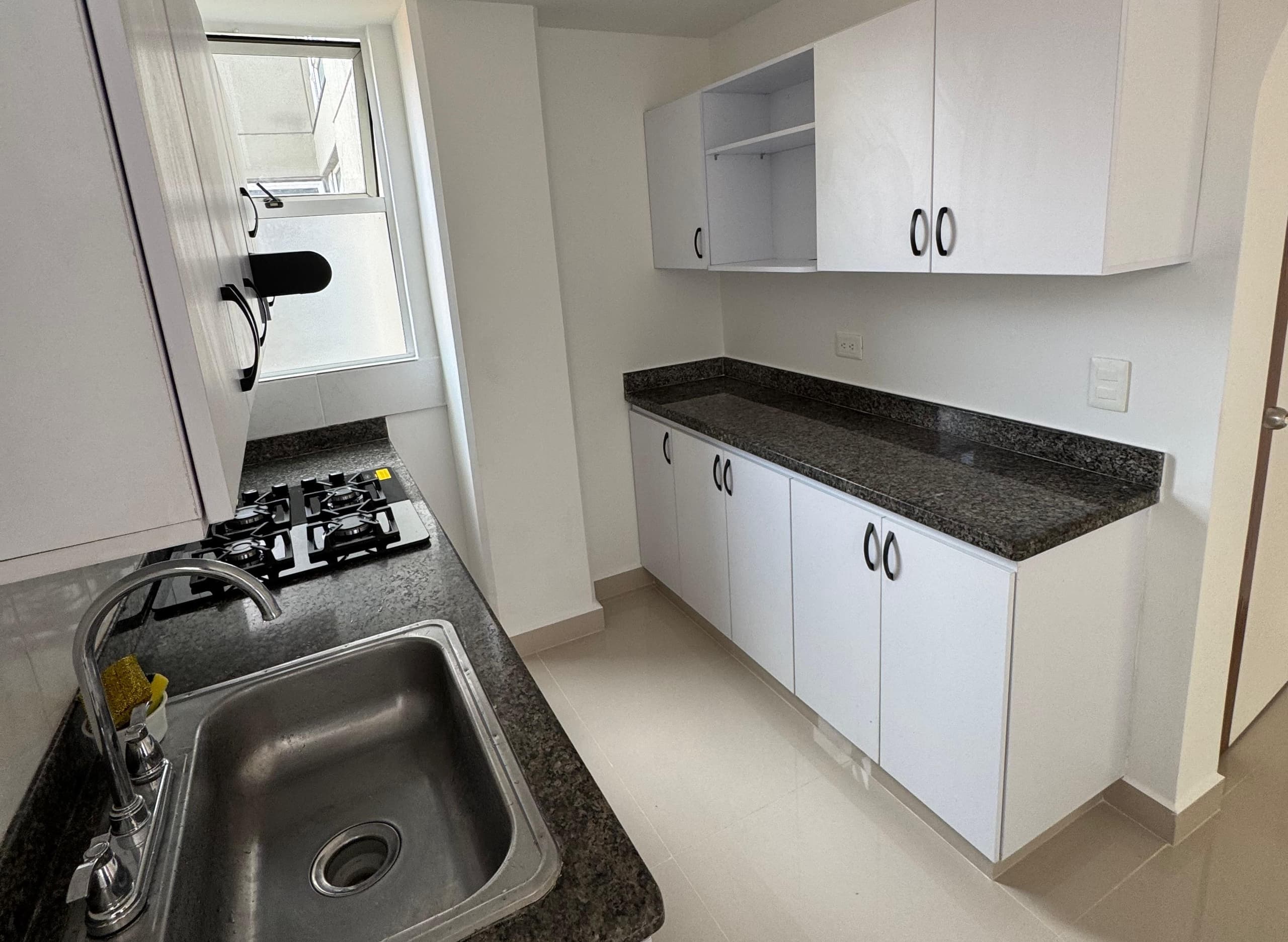 Apartamento en arriendo en Camino Verde, Envigado — foto 2 de 15