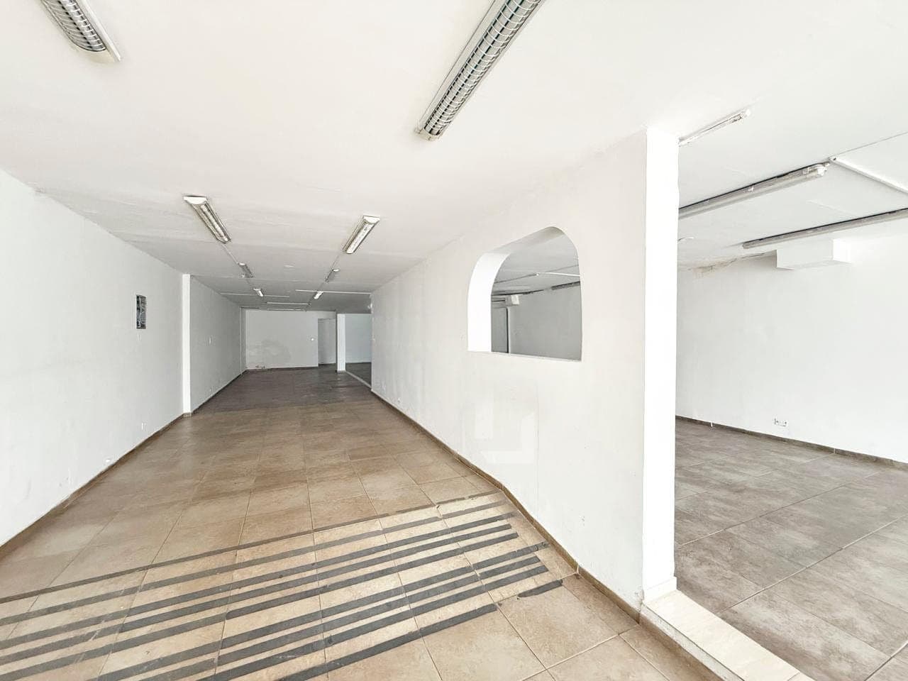Local en arriendo en Barrio La Castellana, Barrios Unidos, Bogotá, D.c. — foto 5 de 8