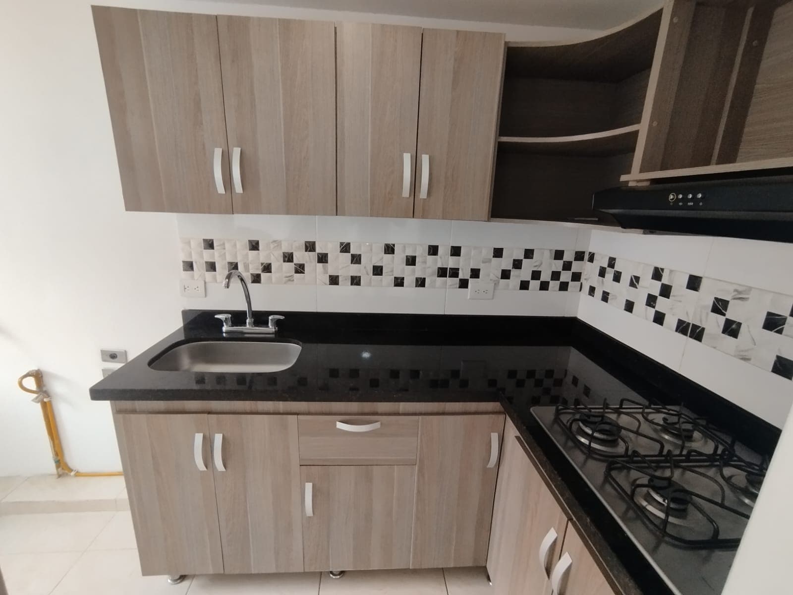 Apartamento en arriendo en Santa Ana, Bello — foto 2 de 19