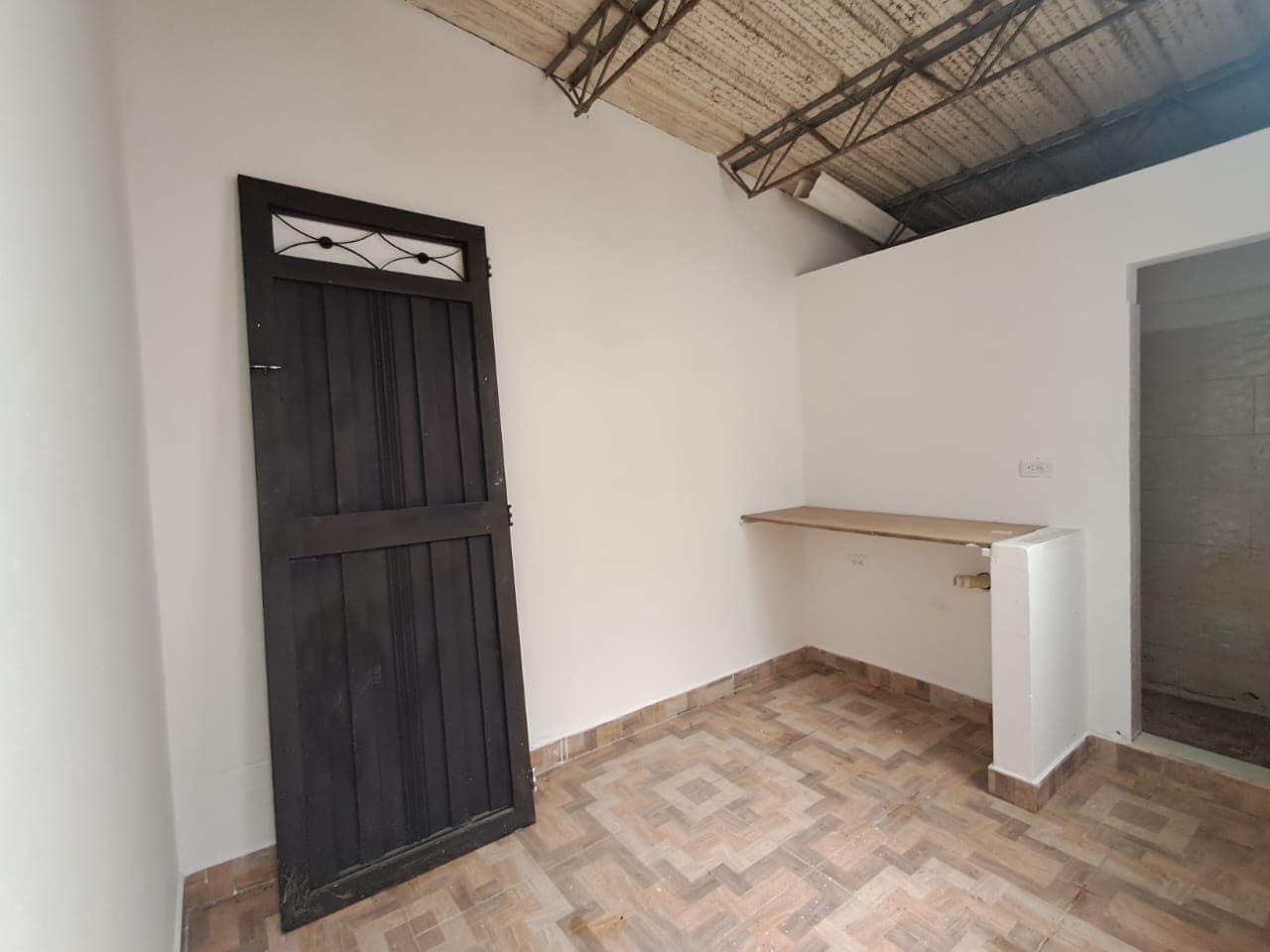 Casa Comercial en arriendo en Boston, Centro, Medellín — foto 3 de 17