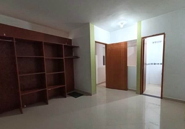 Casa Comercial en arriendo en Los Naranjos, Envigado — foto 3 de 13
