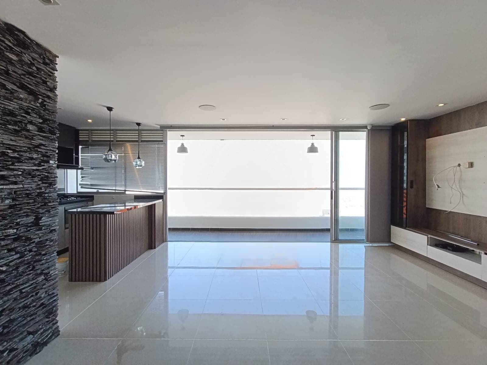 Apartamento en arriendo en Loma Del Indio, El Poblado, Medellín — foto 4 de 17