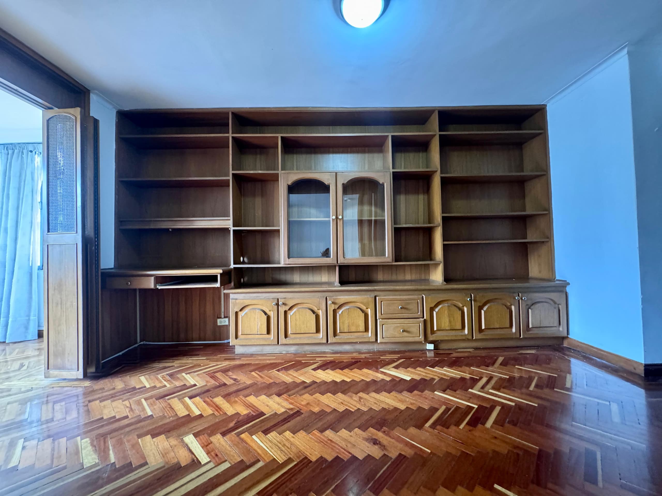 Apartamento en arriendo en Milla De Oro, El Poblado, Medellín — foto 3 de 13