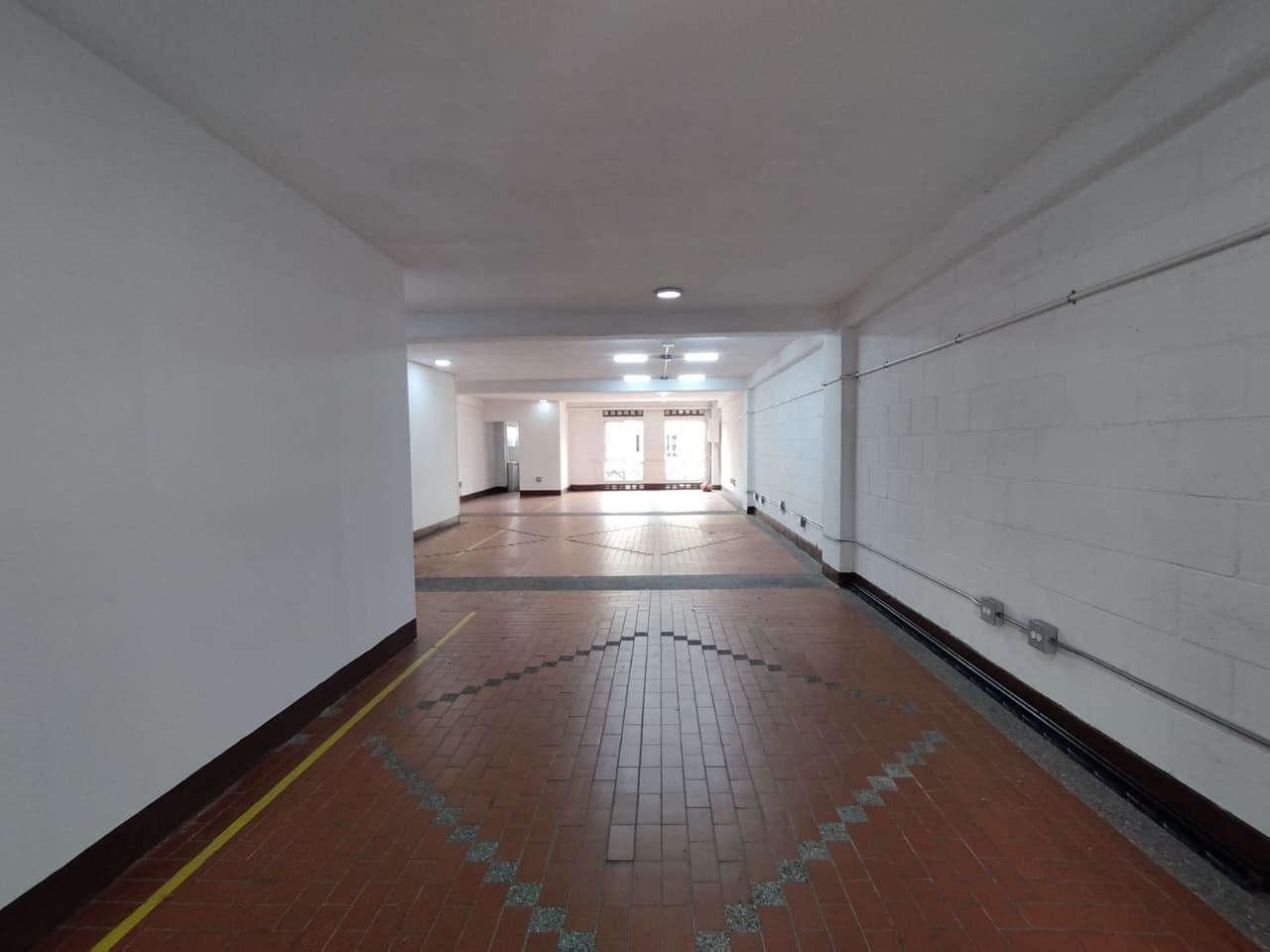 Bodega en arriendo en Guayabal, Medellín — foto 2 de 10