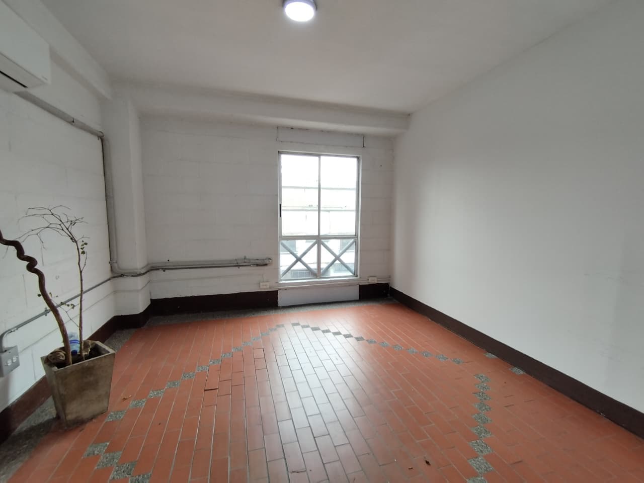 Bodega en arriendo en Guayabal, Medellín — foto 5 de 10