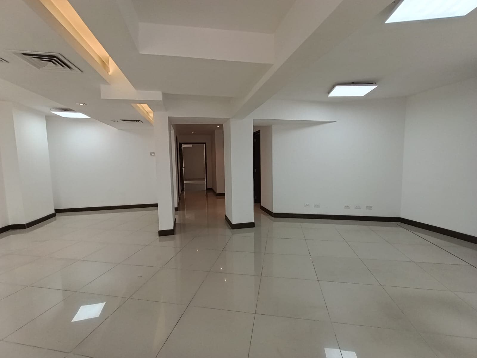 Local en arriendo en Parque De, Envigado — foto 4 de 16