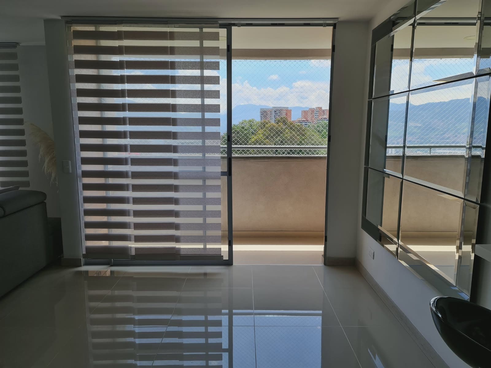 Apartamento en arriendo en El Chingui, Envigado — foto 2 de 14