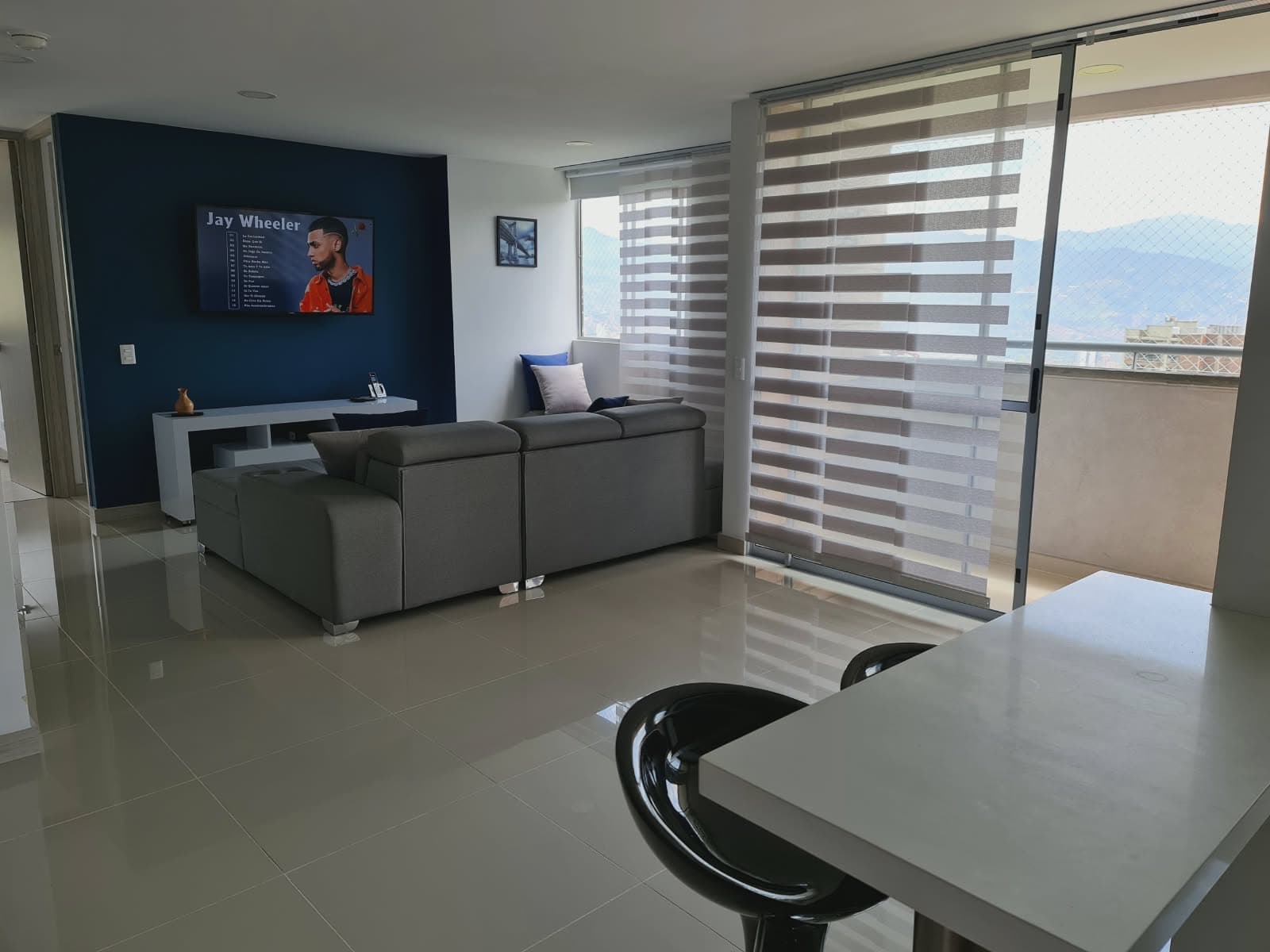 Apartamento en arriendo en El Chingui, Envigado — foto 3 de 14