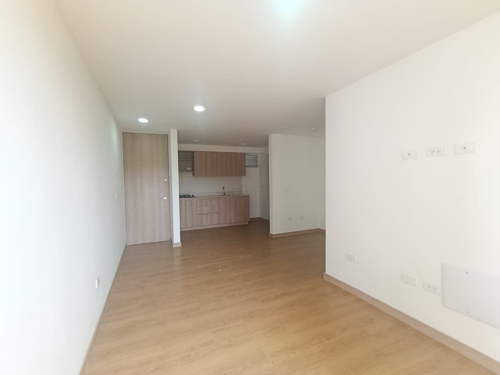 Apartamento en arriendo en El Carmen De Viboral — foto 2 de 15