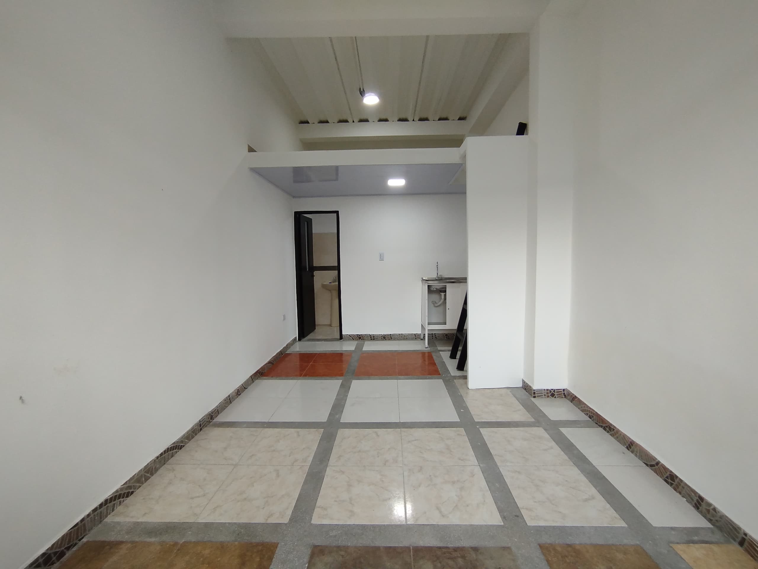 Local en arriendo en Centro De, Santa Rosa De Cabal — foto 1 de 10