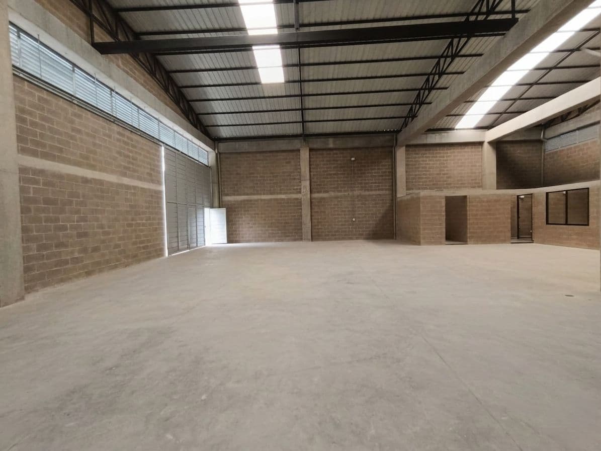 Bodega en arriendo en Ancón Sur La, La Estrella — foto 3 de 20