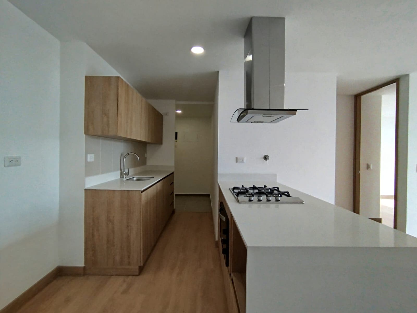 Apartaestudio en arriendo en El Porvenir Rio Negro, Rionegro — foto 1 de 13