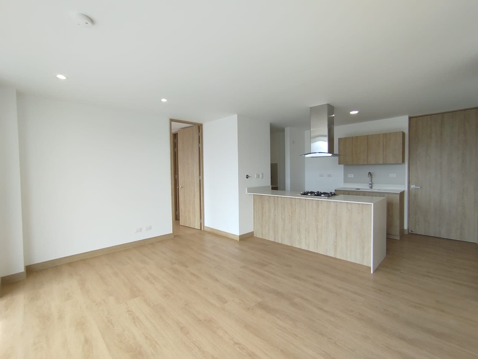 Apartamento en arriendo en El Porvenir Rio Negro, Rionegro — foto 1 de 16