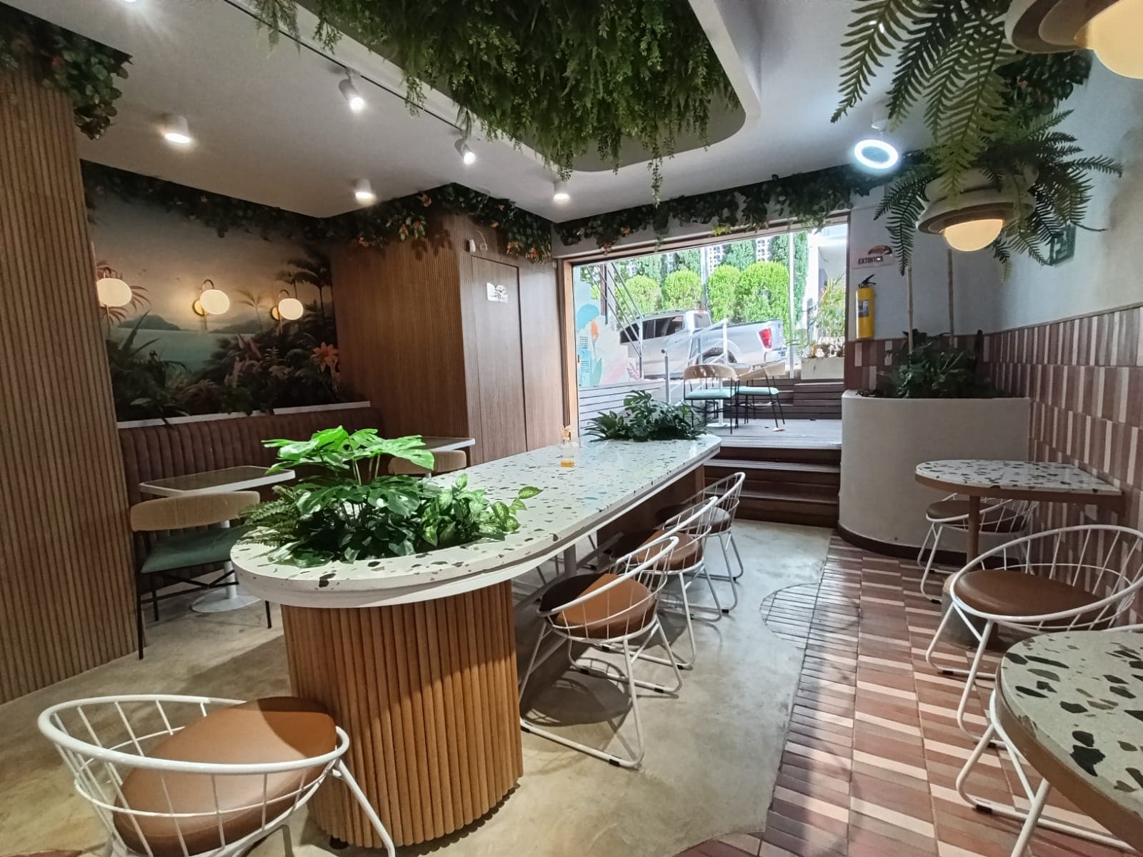 Local en arriendo en Laureles, Medellín — foto 1 de 15