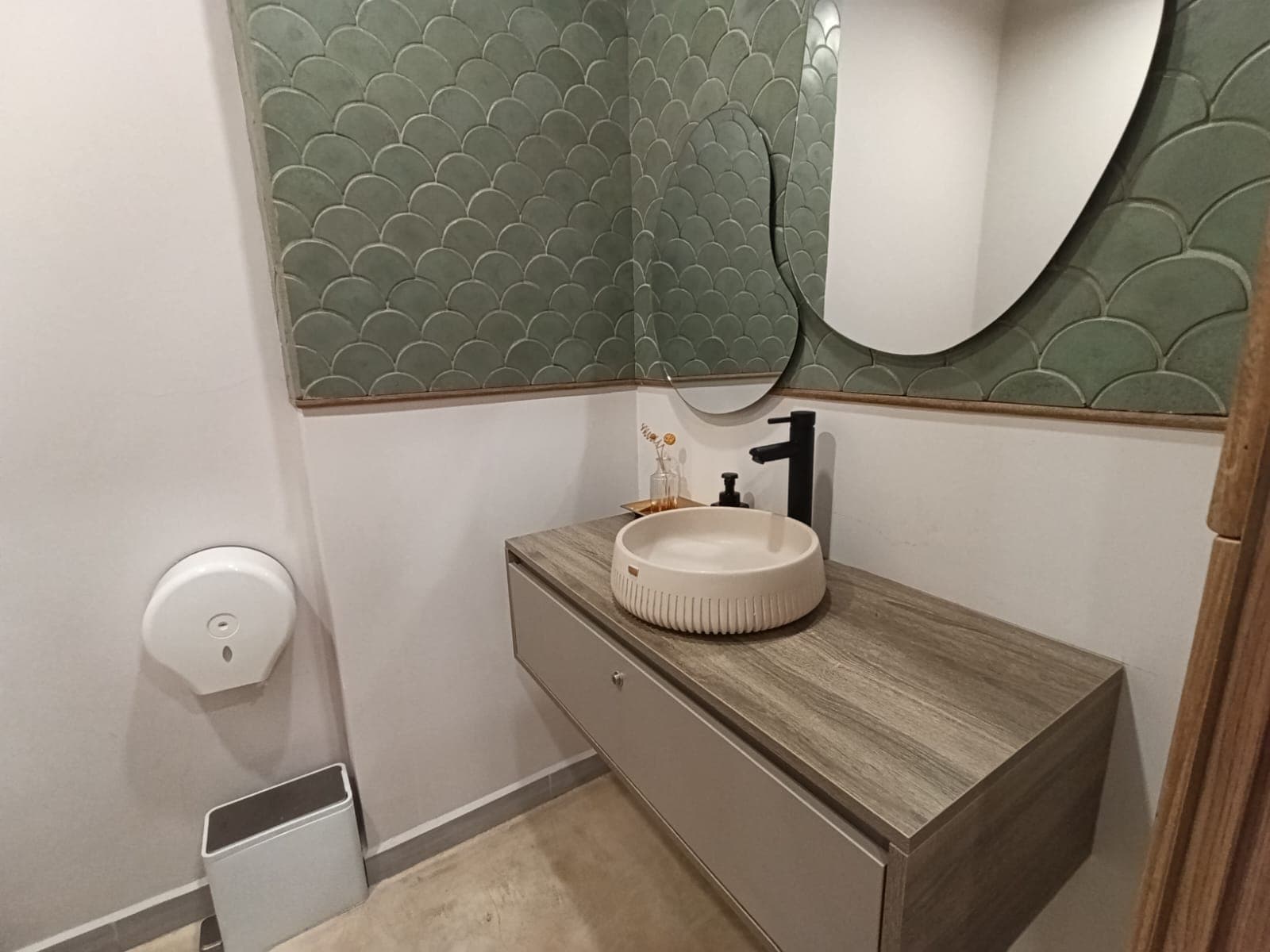Local en arriendo en Laureles, Medellín — foto 2 de 15