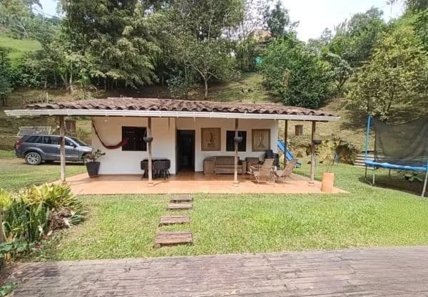 Finca en arriendo en El Salado, Envigado — foto 1 de 20