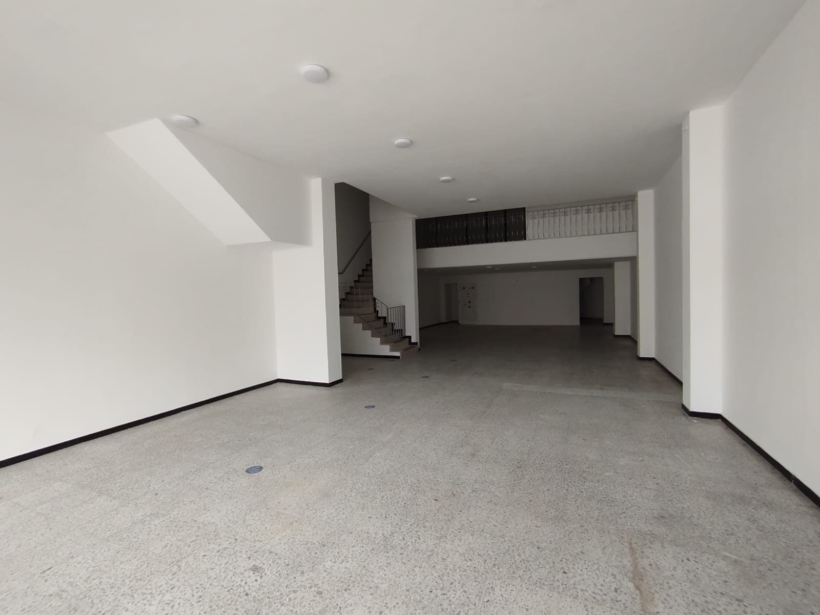 Local en arriendo en Prado Veraniego, Suba, Bogotá, D.c. — foto 4 de 11