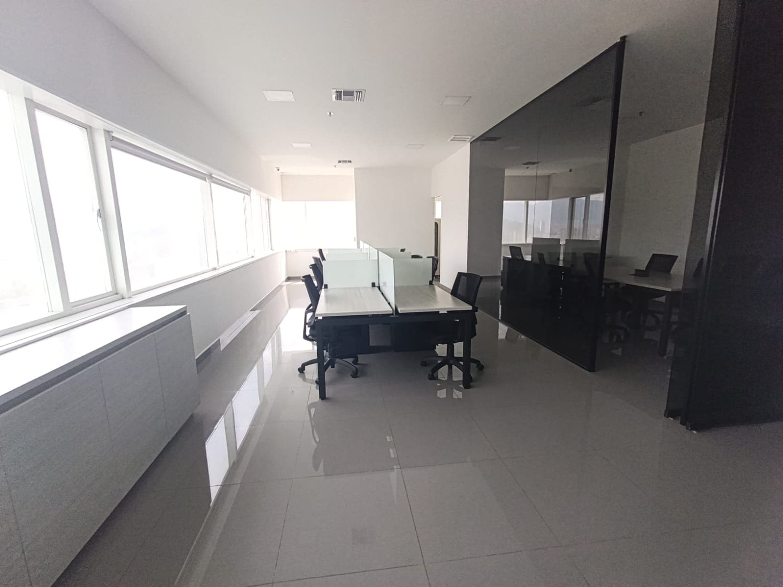 Oficina en arriendo en Manila, El Poblado, Medellín — foto 5 de 10