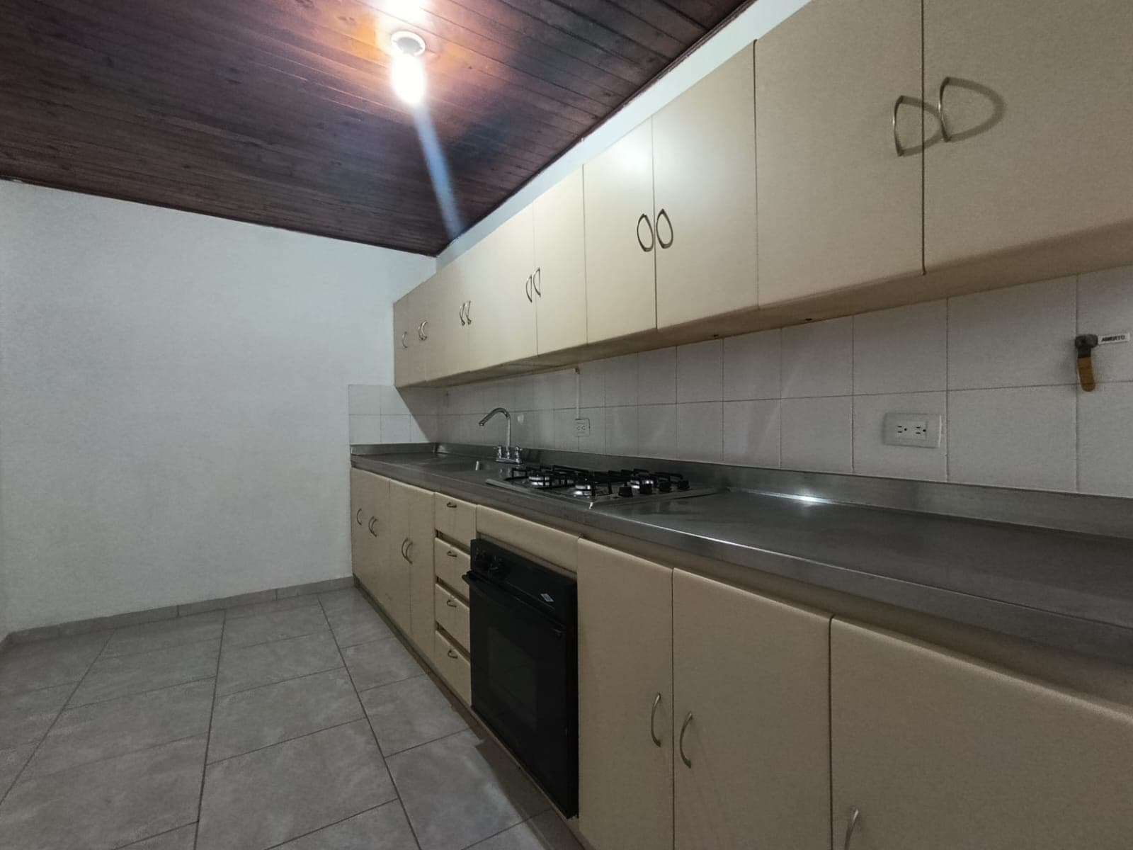 Casa Comercial en arriendo en La Castellana, Laureles, Medellín — foto 5 de 16