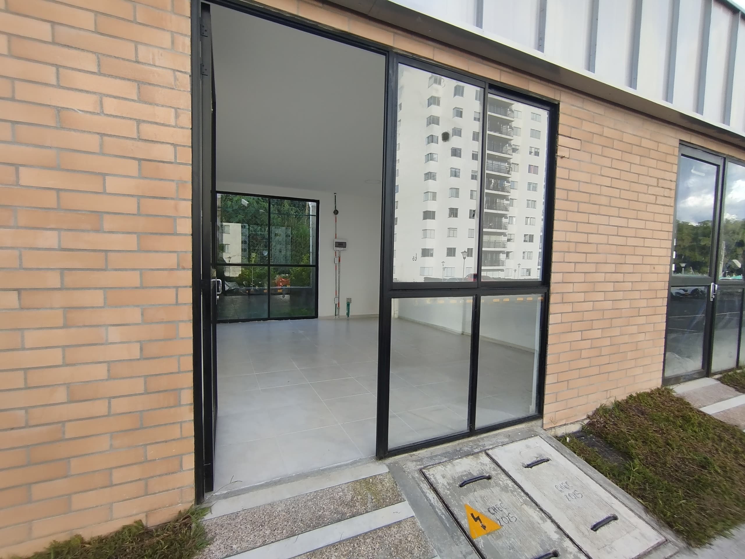 Oficina en arriendo en Dosquebradas — foto 2 de 11
