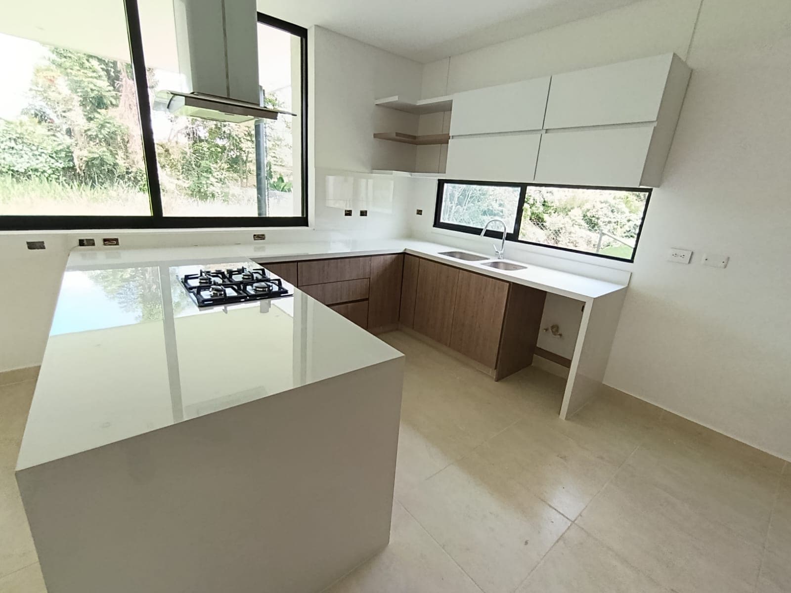 Casa Campestre en arriendo en El Tigre, Cerritos, Pereira — foto 1 de 20
