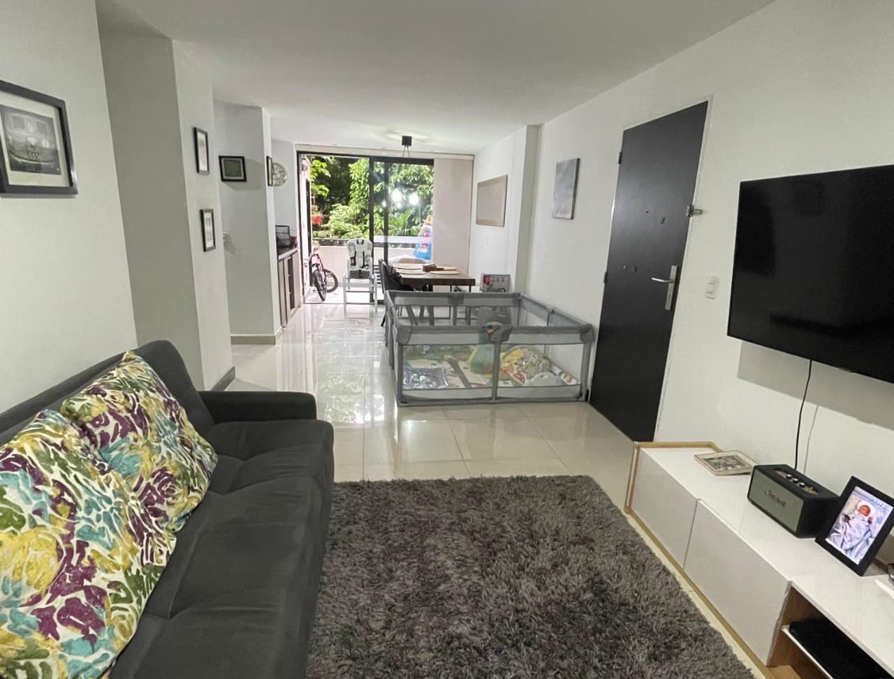 Apartamento en arriendo en El Campestre La Frontera, El Poblado, Medellín — foto 1 de 13