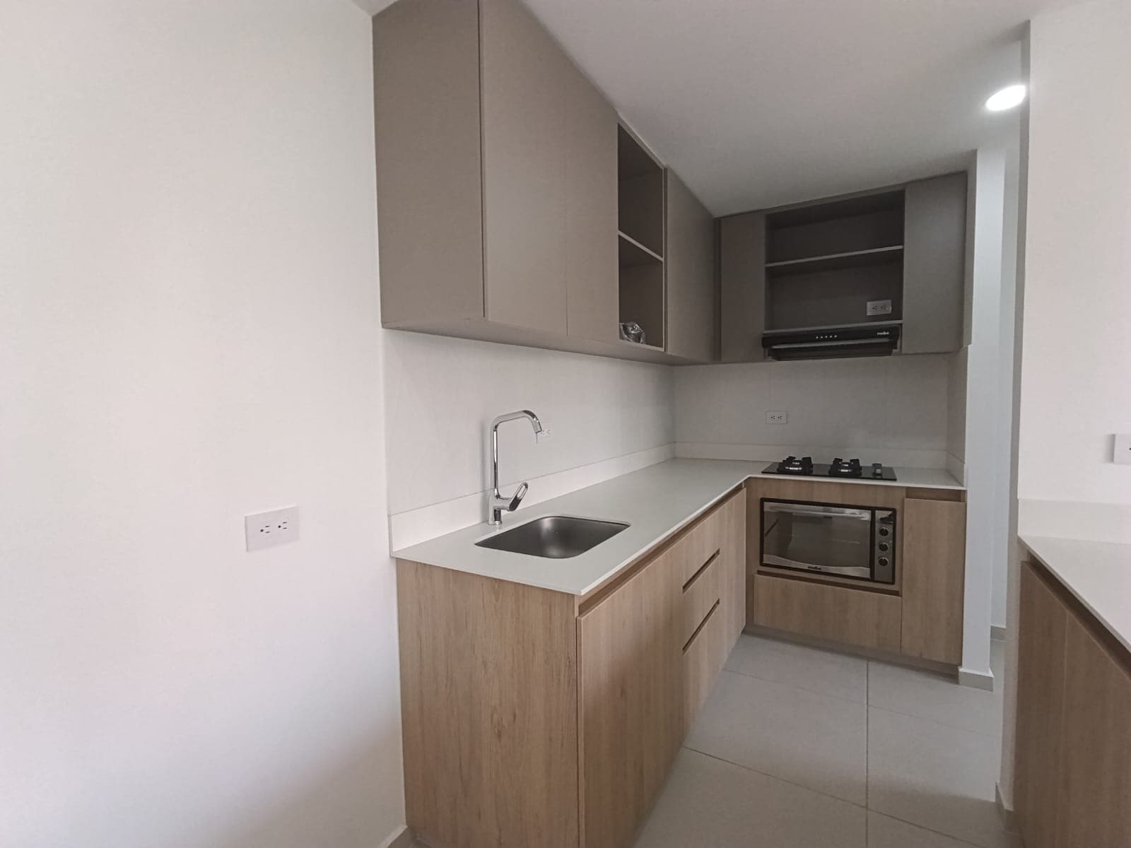 Apartamento en arriendo en La Doctora, Sabaneta — foto 3 de 20