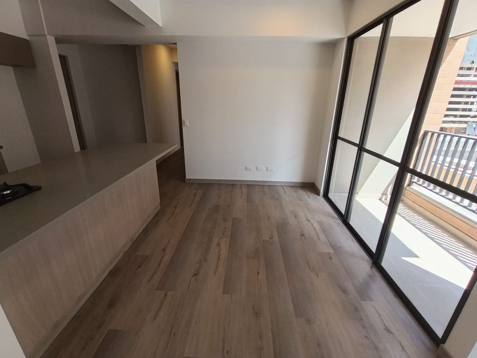 Apartamento en arriendo en Ciudad Del Rio, El Poblado, Medellín — foto 2 de 17