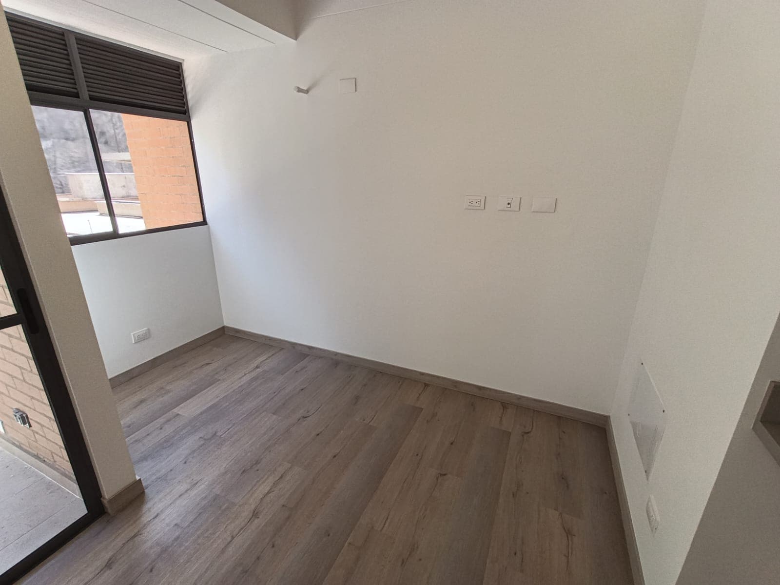 Apartamento en arriendo en Ciudad Del Rio, El Poblado, Medellín — foto 3 de 17