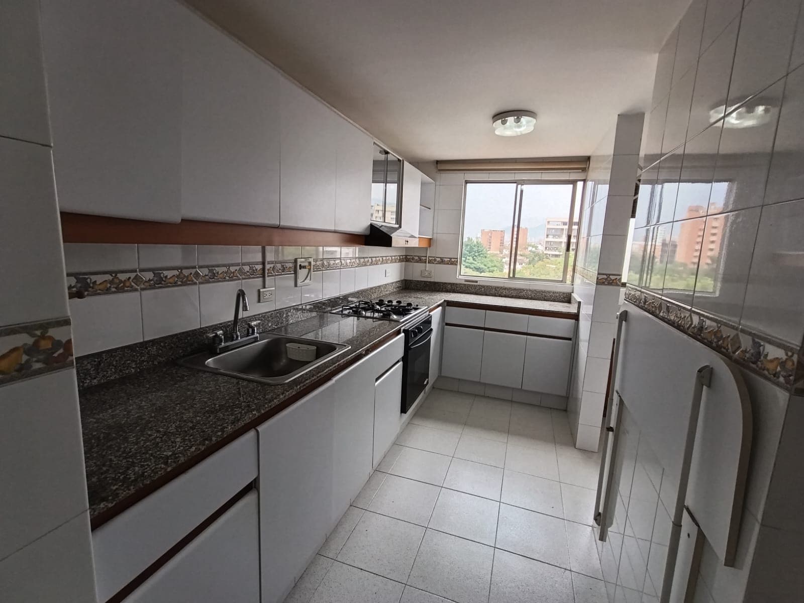 Apartamento en arriendo en Laureles, Medellín — foto 5 de 20