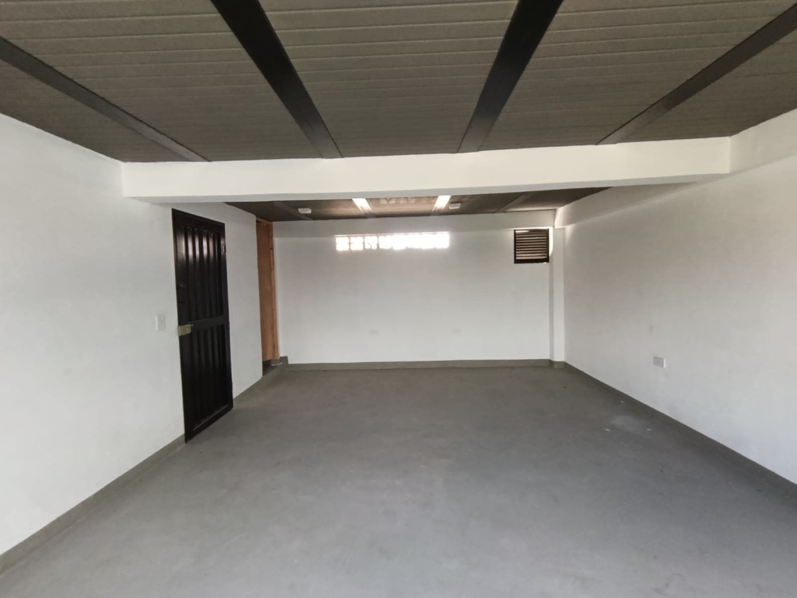 Local en arriendo en Caribe, Centro, Medellín — foto 2 de 10